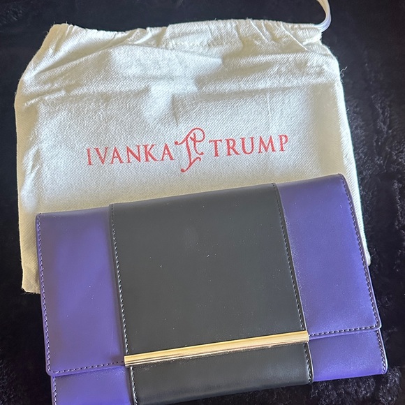 Ivanka Trump Handbags - Ivanka Trump Elegant Purple and Black Wristlet